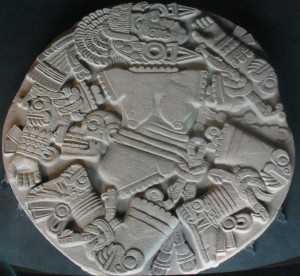 800px-CoyolxauhquiDisk_cropped